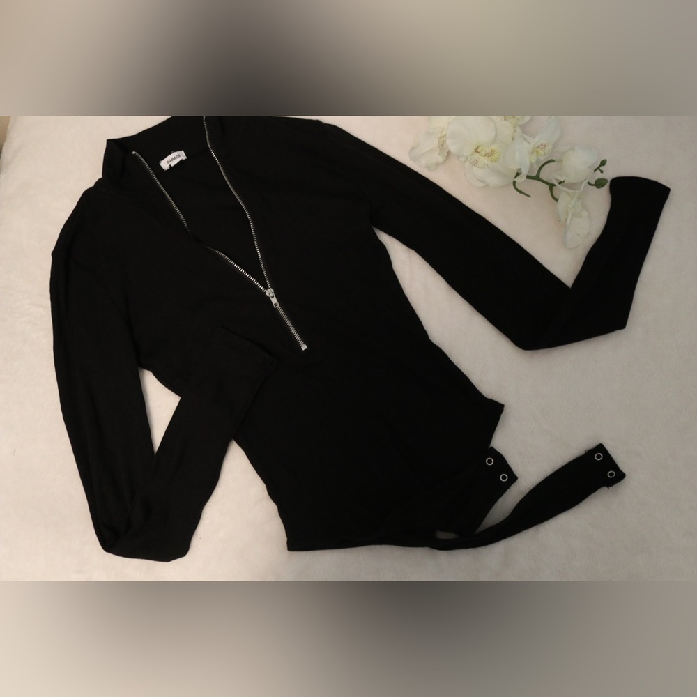Garage ribbed black bodysuit